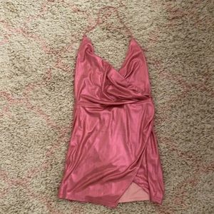 Super down pink mini dress! It’s so cute on